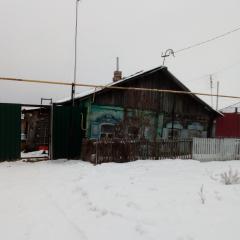 ДОМ В КОТОРОМ ПРОЖИВАЕТ ЖЕНЩИНА ИНВАЛИД 2ГР ДЦП С МАЛОЛЕТНИМ РЕБЕНКОМ