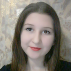 Очень люблю свою маму.